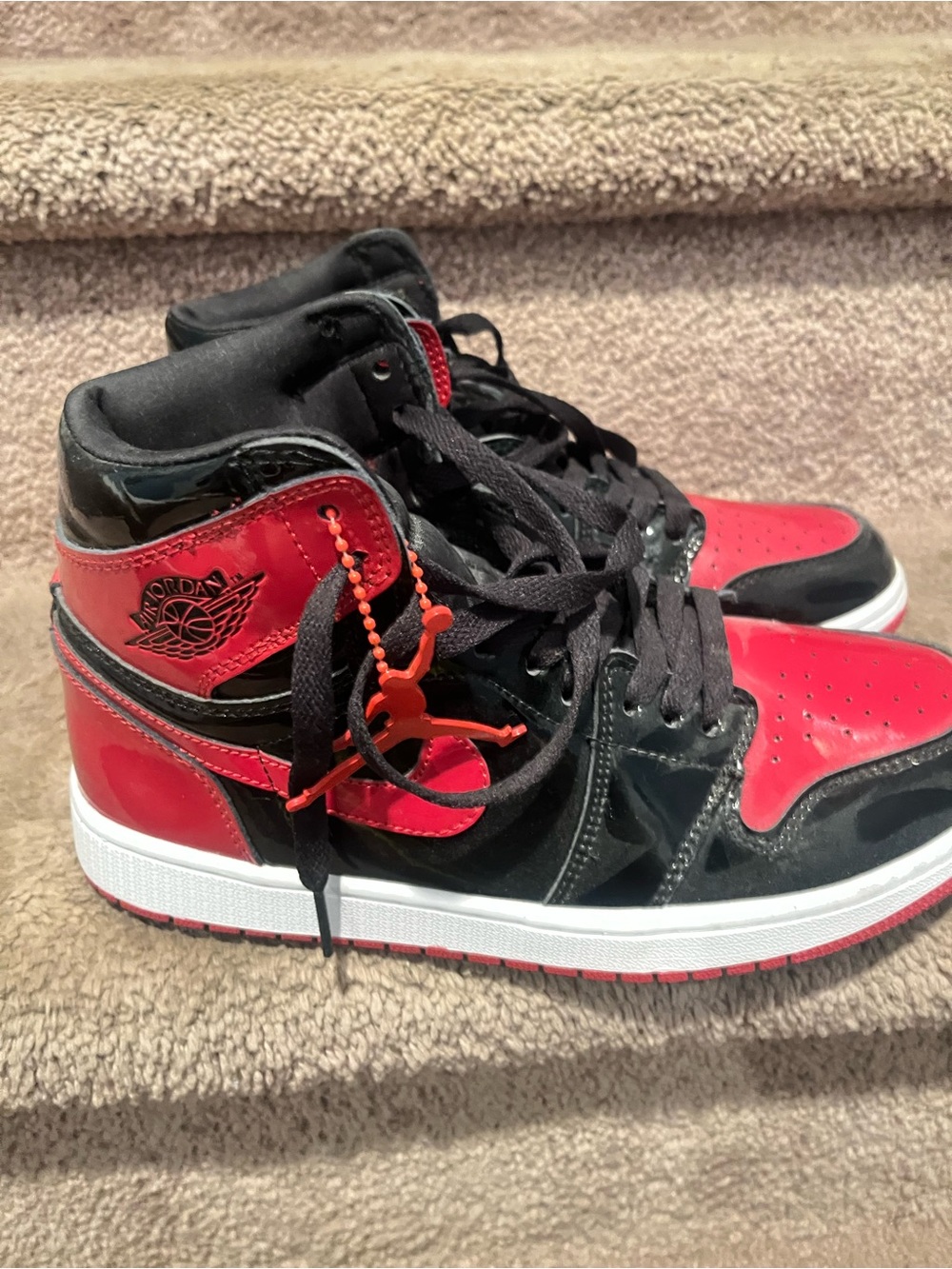 Like new Men's Jordans size 9 High-Top Basketball Sneakers - Black & Red - Picture 9 of 9